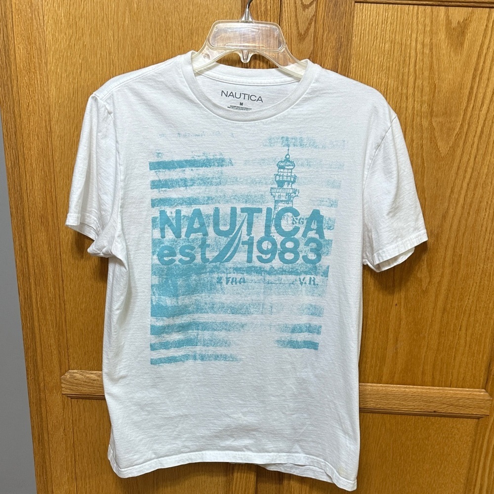 G. Nautica White and Blue Graphic Tee